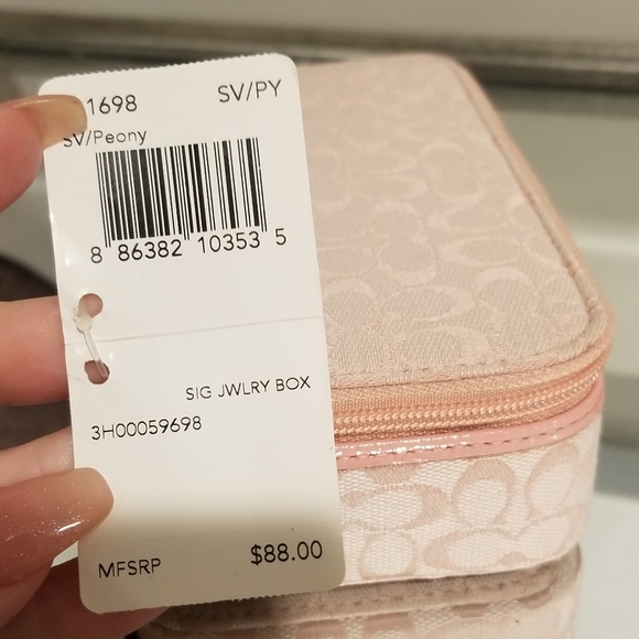 COACH Jewelry Box in Peony Pink. NWT - Picture 5 of 8